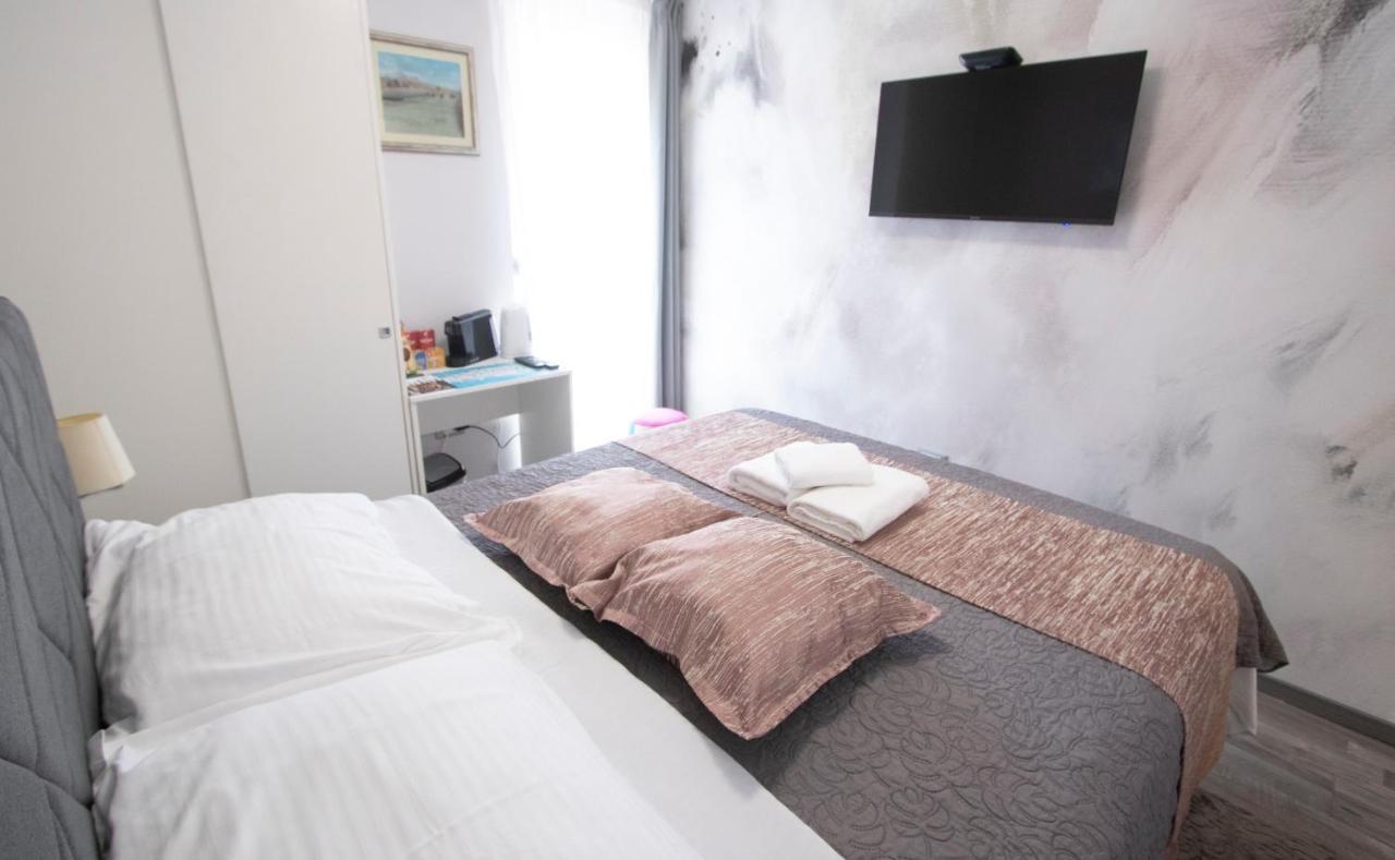 Calm Apartment & Room Zadar Eksteriør billede